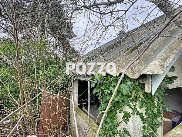 Pirou plage , 900 mètres de la plage, maison cadastrée à démolir ou à restaurer sur un terrain de 1130 m² PIROU