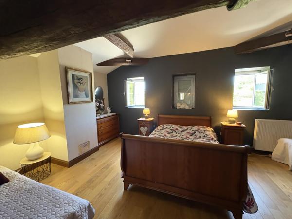 Propriété de Caractère – 260 m² habitables – Prestations haut de gamme – Piscine & Spa –