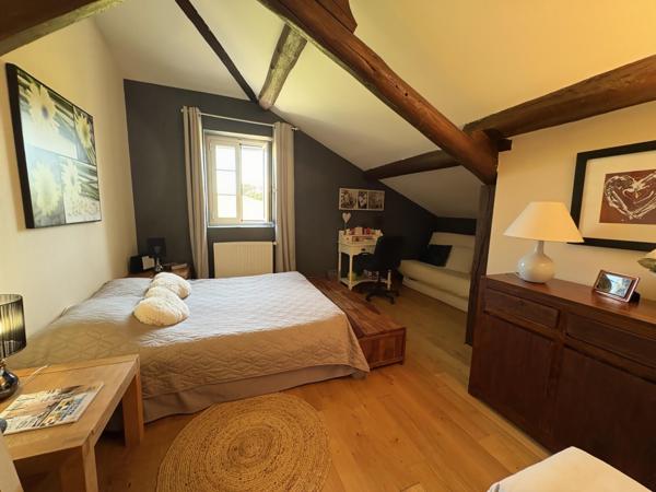 Propriété de Caractère – 260 m² habitables – Prestations haut de gamme – Piscine & Spa –