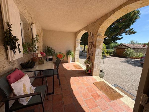 Propriété de Caractère – 260 m² habitables – Prestations haut de gamme – Piscine & Spa –