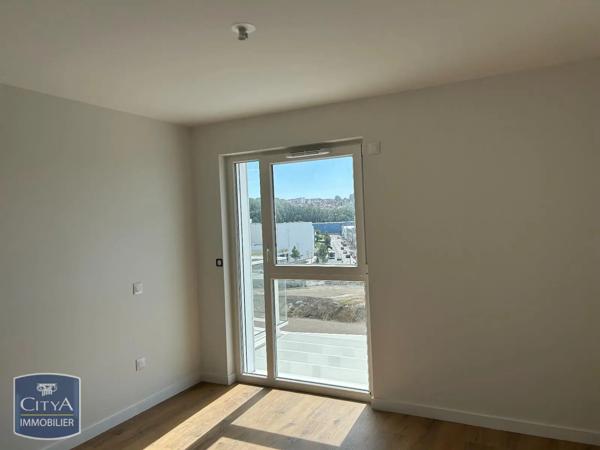 Appartement à louer 3 pièces 62.2m² Boulogne-sur-Mer (62200)