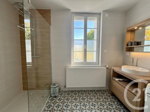 Maison à vendre  7 pièces - 137 m 2   LA TRANCHE SUR MER  - 85