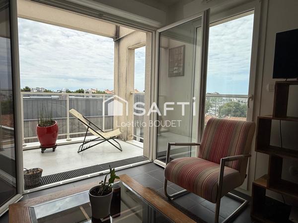 VUE SUR LE PORT DES MINIMES A LA ROCHELLE - 2 CHAMBRES, TERRASSE ET PLACE DE PARKING SOUTERRAINE