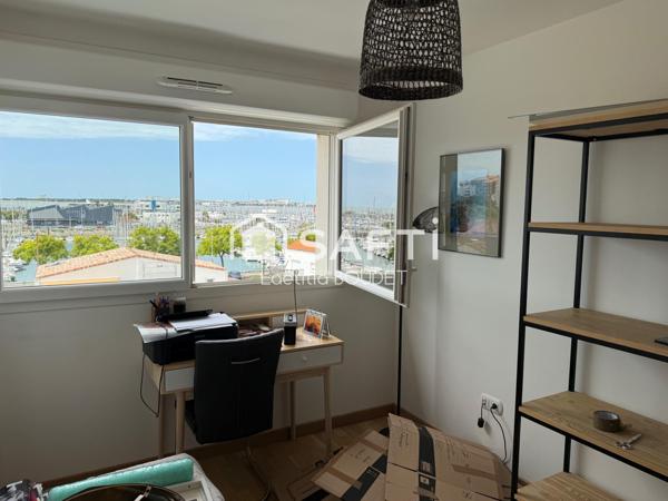 VUE SUR LE PORT DES MINIMES A LA ROCHELLE - 2 CHAMBRES, TERRASSE ET PLACE DE PARKING SOUTERRAINE