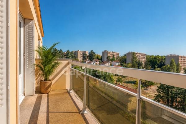Appartement à vendre 5 pièces  Sainte Foy Les Lyon