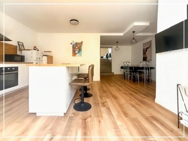 Maison Pézenas 6 pièce(s) 133 m2+ Garage 80m²