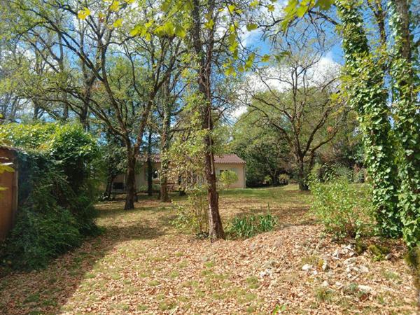 Cahors 46000 maison de plain-pied 3 chambres terrain 2500 m²