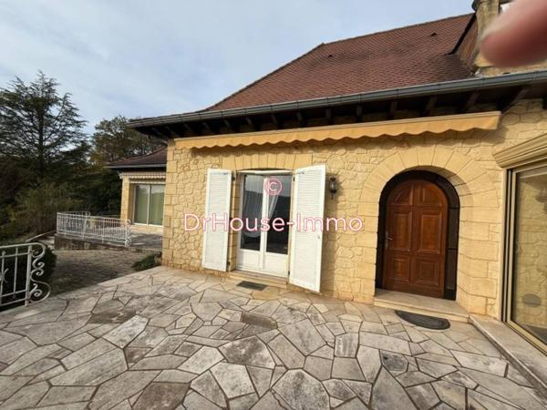 Maison à vendre 5 pièces de 232 m²