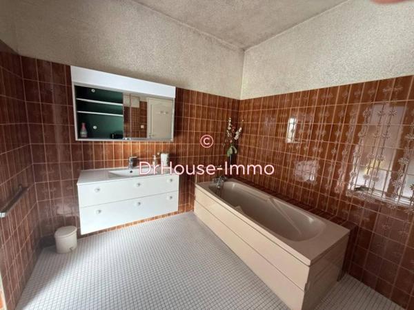 Maison à vendre 5 pièces de 232 m²