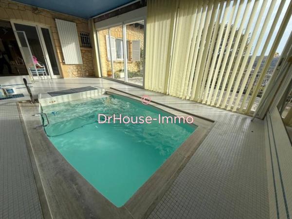 Maison à vendre 5 pièces de 232 m²