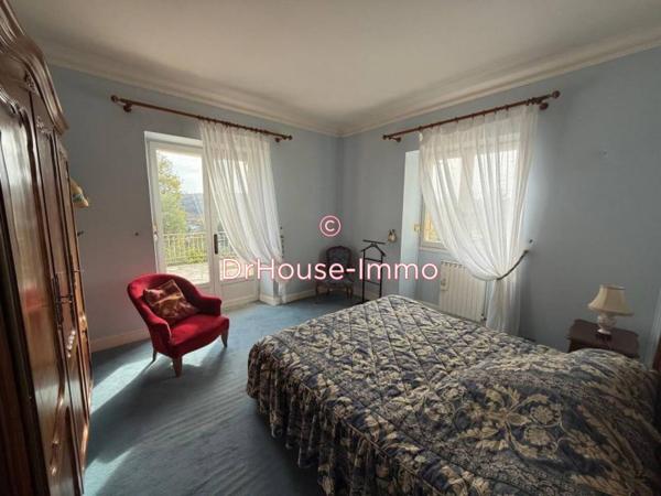 Maison à vendre 5 pièces de 232 m²