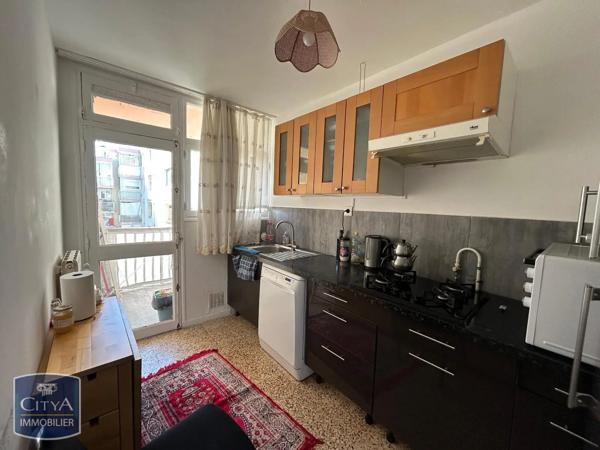 Appartement à louer 3 pièces 55.86m² Marignane (13700)