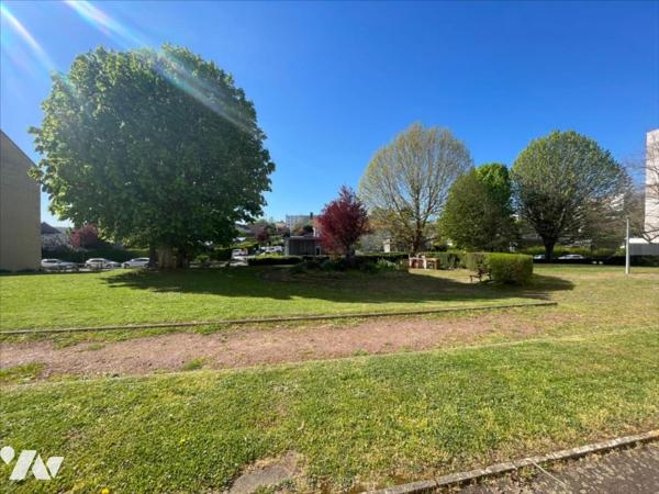 CAEN HAIE VIGNÉ APPARTEMENT 6 PIECES A RENOVER