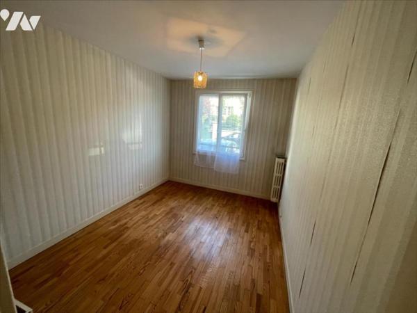 CAEN HAIE VIGNÉ APPARTEMENT 6 PIECES A RENOVER