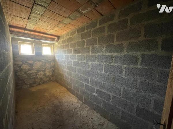 CAEN HAIE VIGNÉ APPARTEMENT 6 PIECES A RENOVER