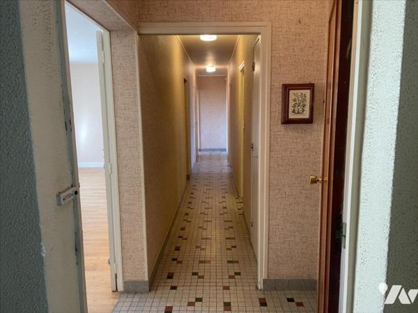 CAEN HAIE VIGNÉ APPARTEMENT 6 PIECES A RENOVER