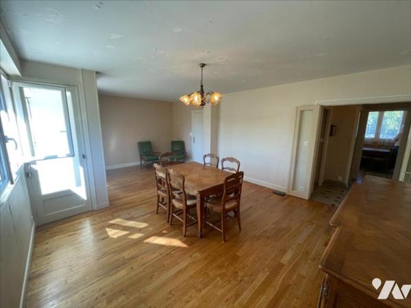 CAEN HAIE VIGNÉ APPARTEMENT 6 PIECES A RENOVER