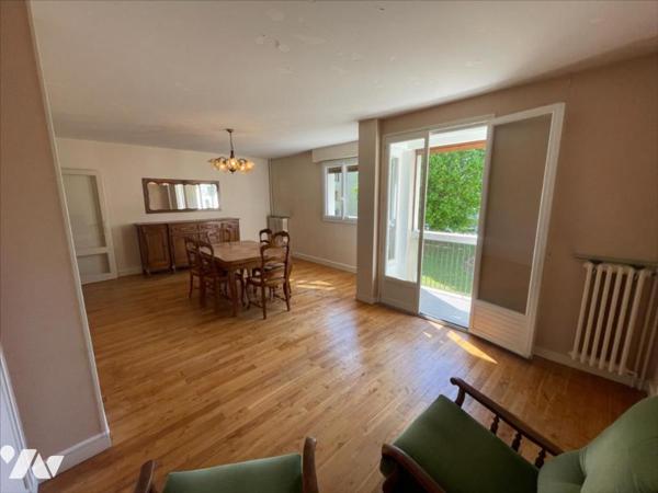 CAEN HAIE VIGNÉ APPARTEMENT 6 PIECES A RENOVER