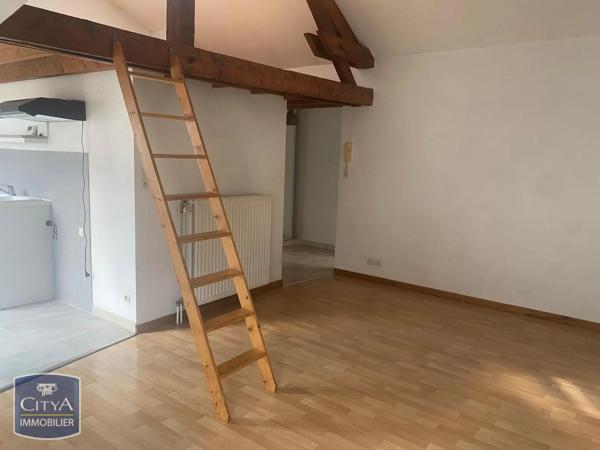 Appartement à louer 2 pièces 41.81m² Saint-Laurent-Blangy (62223)