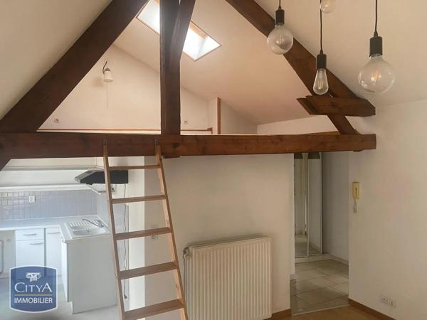 Appartement à louer 2 pièces 41.81m² Saint-Laurent-Blangy (62223)