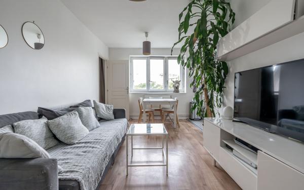 Appartement à vendre    3 pièces • 50 m2 Joinville-le-Pont