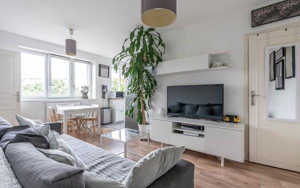 Appartement à vendre    3 pièces • 50 m2 Joinville-le-Pont