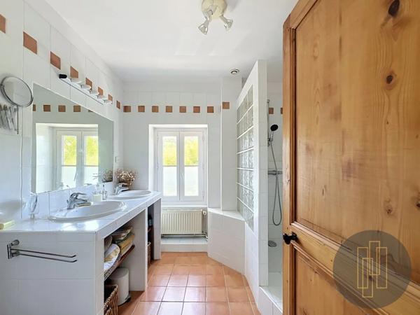 MAISON A VENDRE - ST GERMAIN AU MONT D OR 190 m 2 | 1 180 000 €
