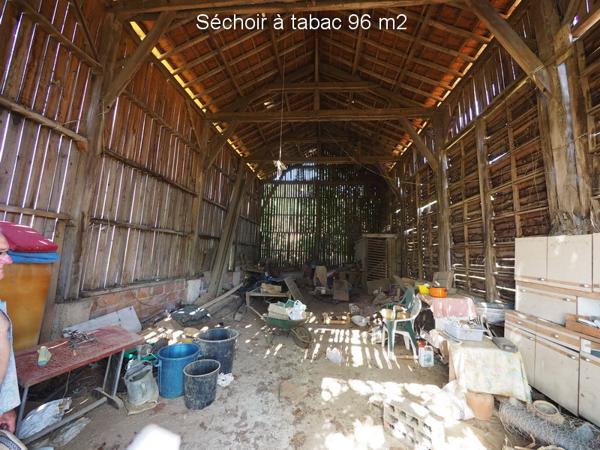 Ancien restaurant avec maison 3 chambres et séchoir à tabac
