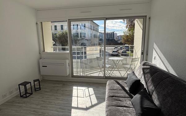 Appartement à louer    1 pièce •  Dax