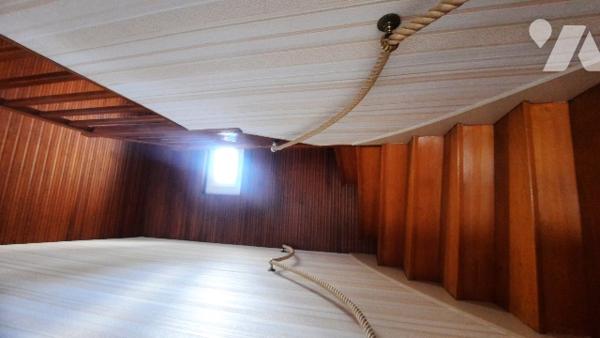 Buzançais (36) maison de ville, cuisine, séjour, trois chambres. Avec jardin et garage