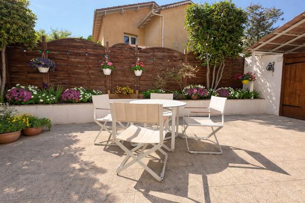 Charmante villa 4 pièces dans un quartier calme de Saint Raphaël à proximité de la mer