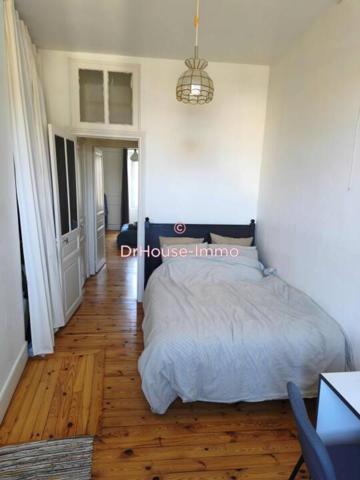 Appartement à louer 3 pièces de 77 m²