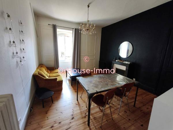 Appartement à louer 3 pièces de 77 m²
