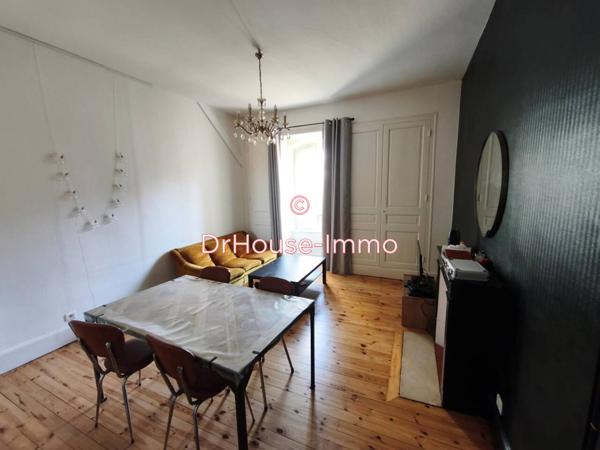 Appartement à louer 3 pièces de 77 m²