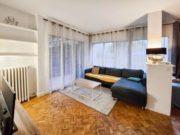 Neuilly-sur-Seine - Appartement 26 m2 avec terrasse de 8 m2