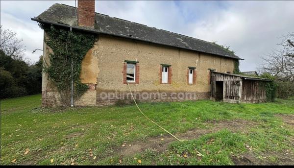 Rare ! Longère à Rénover Totalement à proximité du Centre de Châteaugiron (35410)