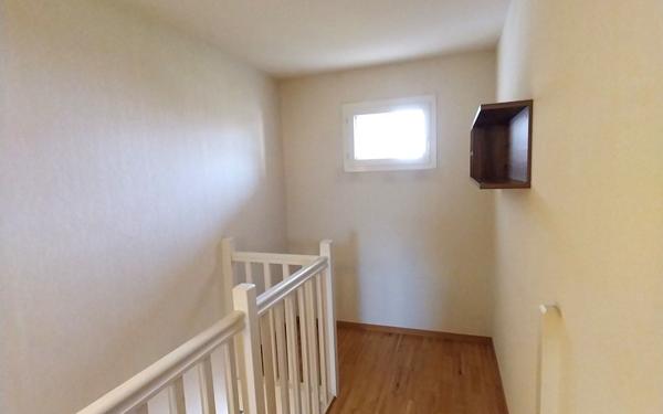 Maison à vendre    4 pièces • 112,50 m2 Saint-Genis-Pouilly