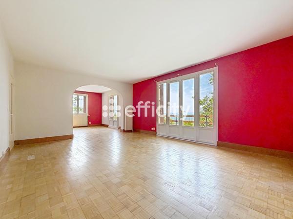 Maison
         7 pièces
        - 187 m² Exclusivité 169 000 € *
