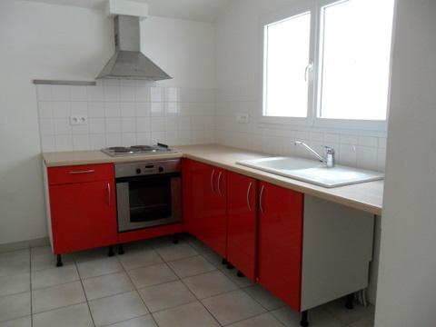 MAISON A LOUER - SAUJON