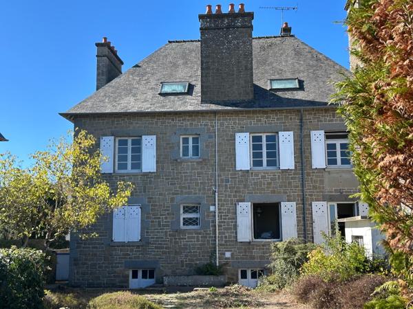 Maison dans le centre ville de Cancale avec vue mer