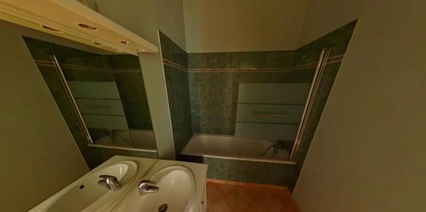 APPARTEMENT T2 A LOUER - LYON 2EME ARRONDISSEMENT Gailleton-A. Comte 59.59 m 2 990 € charges comprises par mois