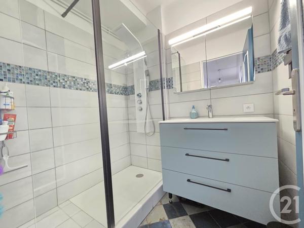 Appartement F3 à vendre  3 pièces - 58 m2 TOULON - 83