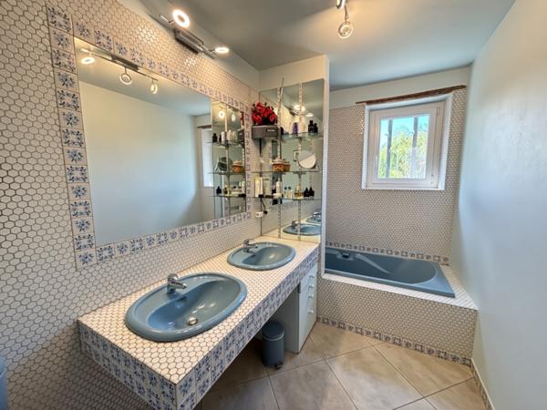 Maison 10 pièces - 265 m² Exclusivité