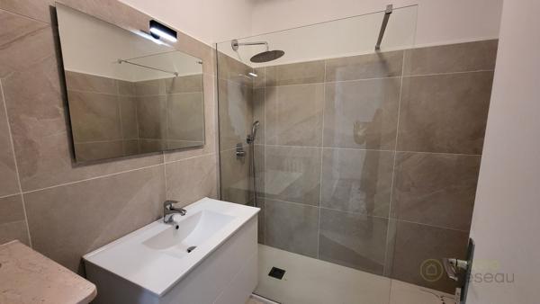 Appartement rénové à MENTON (06500)