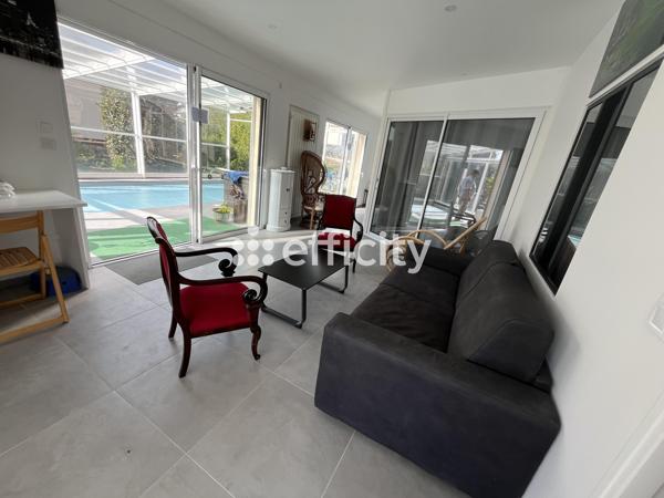 Maison 7 pièces - 227 m²