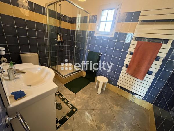 Maison 7 pièces - 227 m²