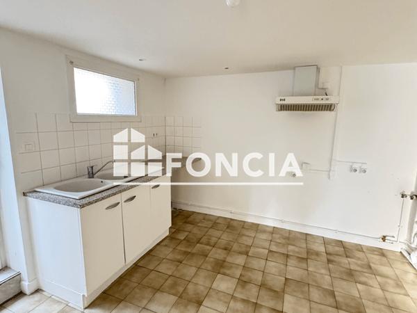 Location Maison 2 pièces 67 m² - 12 CITE DES BROUILLAUDS Montendre 17130