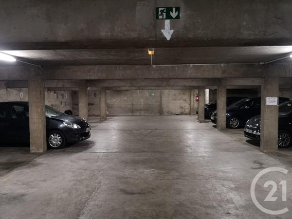Parking à vendre  8,64 m2 PARIS - 75019