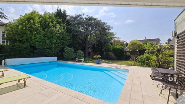 Échoppe double non mit. jardin, piscine et garage