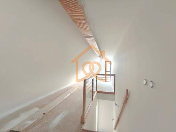 À Geispolsheim Village : Appartement avec garage, parking et un are de terrain